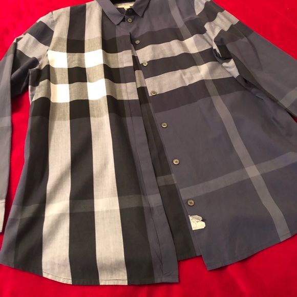 💙BURBERRY💙 - Picture 3 of 16